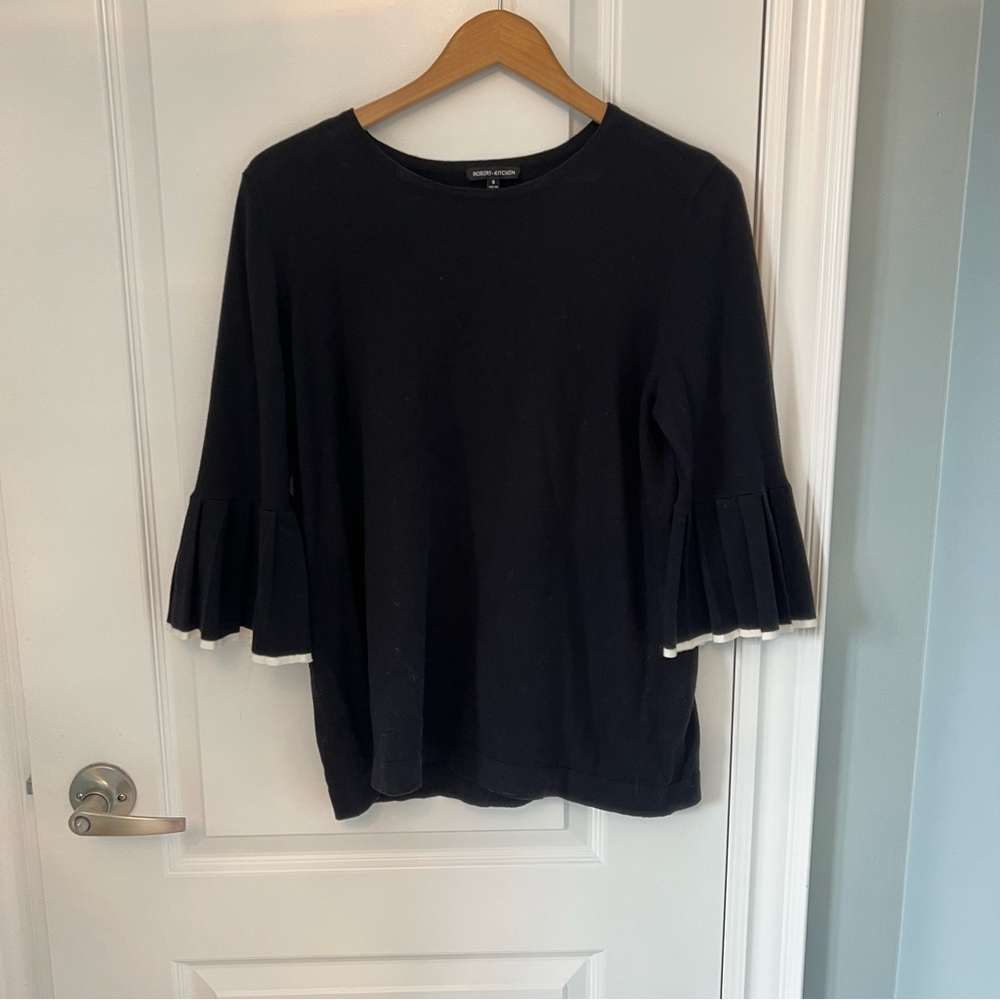 Robert kitchen sweater